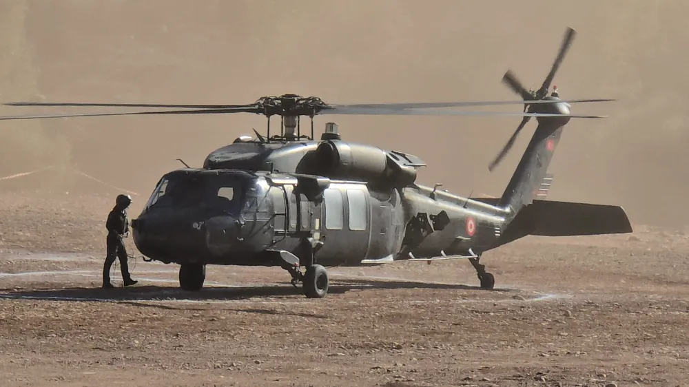 Hərbi helikopter qəzaya uğradı! 4 əsgər şəhid oldu